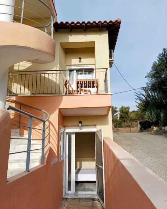 Sun, Sea & Zest, 100m To Beach! Gerakini